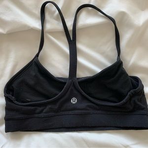 Lululemon flow y nulu bra